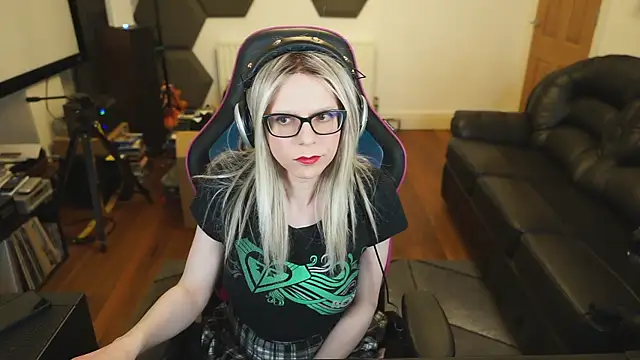 KelseyCobalt online show from 02/06/25, 01:27