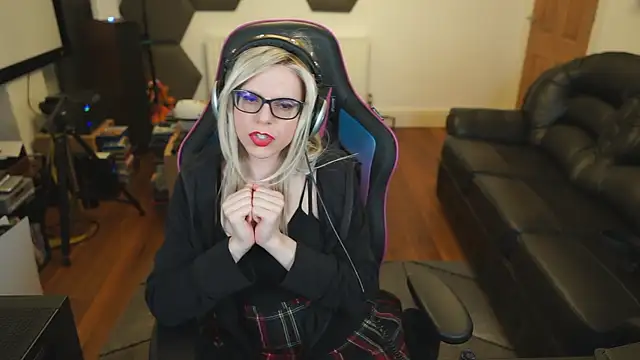 KelseyCobalt online show from 02/16/25, 09:48