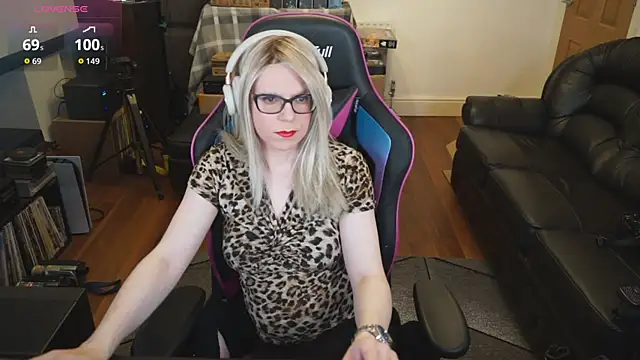 KelseyCobalt online show from 10/15/25, 08:42