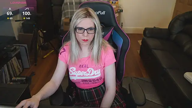 KelseyCobalt online show from 10/27/25, 08:13