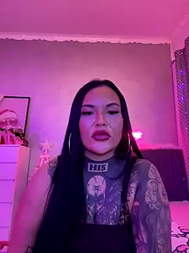 Snapshot of _MelinaCurves_ chatting on 12/22/25, 09:34 MelinaCurves online show from 12/22/25, 09:34