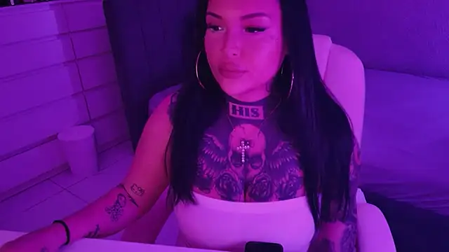  MelinaCurves  online show from 06/14/26, 07:38