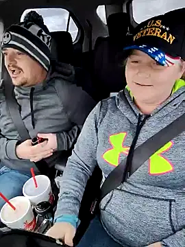 D3LISHDUO69 online show from 12/02/25, 09:43