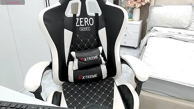 Hanako love online show from 04/08/26, 03:34