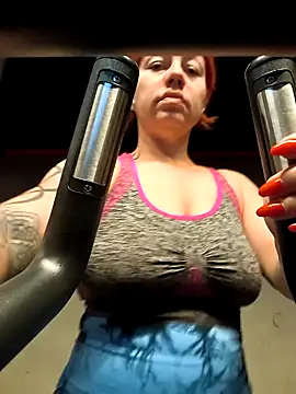 Ella  Kross online show from 02/15/25, 09:38