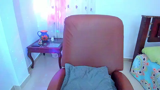 BrianaGarner online show from 12/14/25, 04:51