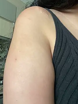 emilyjohanson online show from 01/15/25, 02:02