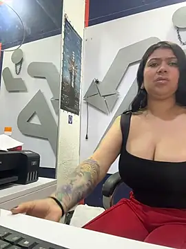emilyjohanson online show from 06/06/26, 04:12