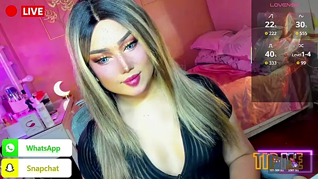 Snapshot of HOTnWILDalice chatting on 10/30/25, 01:29 HOTnWILDalice online show from 10/30/25, 01:29