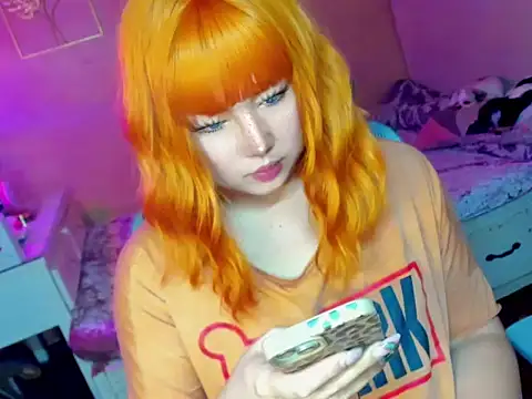 Snapshot of HOTnWILDalice chatting on 11/17/25, 04:07 HOTnWILDalice online show from 11/17/25, 04:07