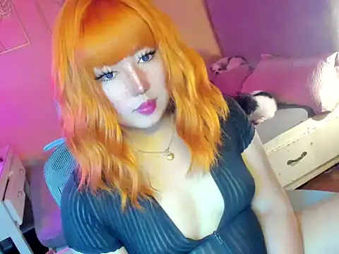 Snapshot of HOTnWILDalice chatting on 12/16/25, 11:43 HOTnWILDalice online show from 12/16/25, 11:43