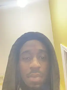 Snapshot of SkinnymanwithBbc chatting on 01/15/25, 04:11 SkinnymanwithBbc online show from 01/15/25, 04:11