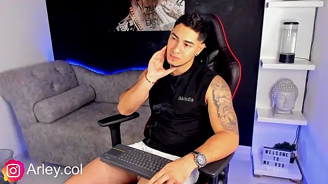 Dimitri Colleman online show from 12/31/24, 03:23