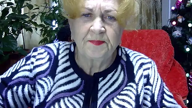 Emma52610 online show from 01/19/25, 11:56