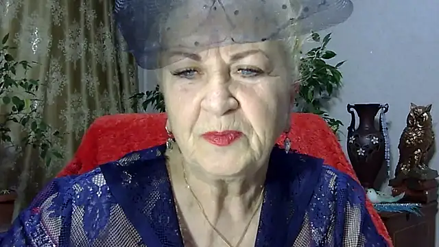 Emma52610 online show from 03/01/25, 05:42