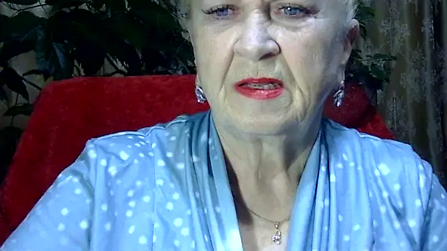 Emma52610 online show from 11/07/25, 06:57