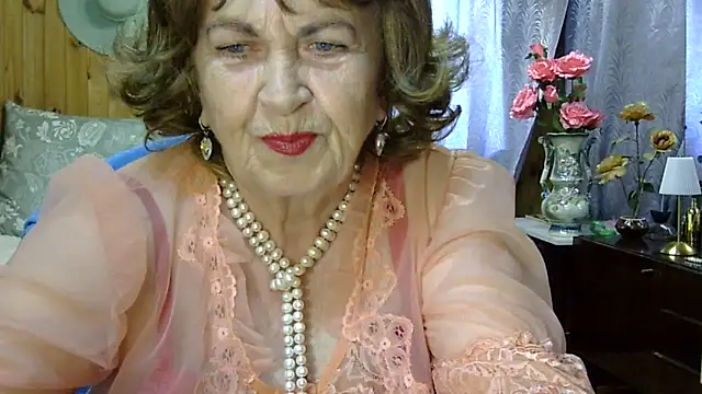 Emma52610 online show from 07/01/26, 06:04