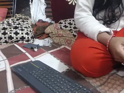 Snapshot of prettyindiandoll chatting on 01/25/25, 06:01 prettyindiandoll online show from 01/25/25, 06:01