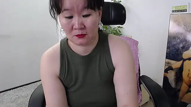 Akira xx online show from 11/19/25, 03:39