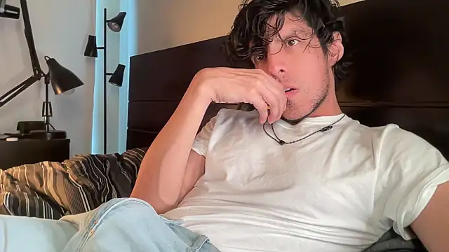 Snapshot of beranco19 chatting on 02/06/26, 08:56 beranco19 online show from 02/06/26, 08:56