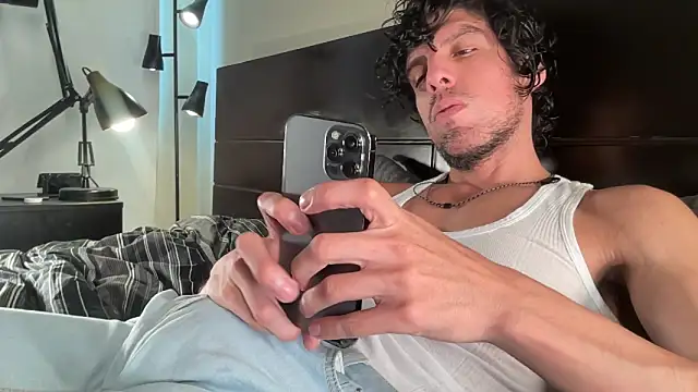 Snapshot of beranco19 chatting on 02/12/26, 07:31 beranco19 online show from 02/12/26, 07:31