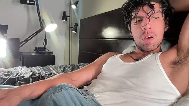 Snapshot of beranco19 chatting on 02/17/26, 10:16 beranco19 online show from 02/17/26, 10:16