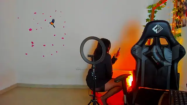 Susan Foxx online show from 11/16/25, 07:08