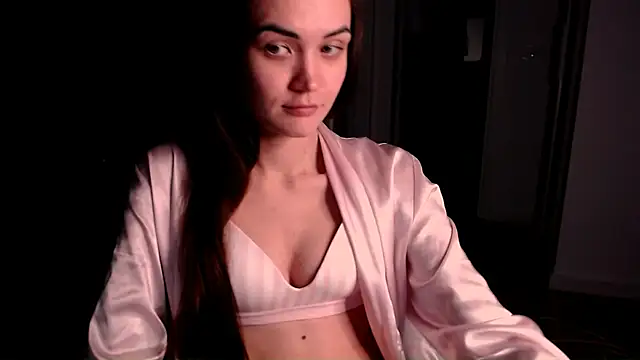 EvelynGG online show from 11/22/25, 08:41