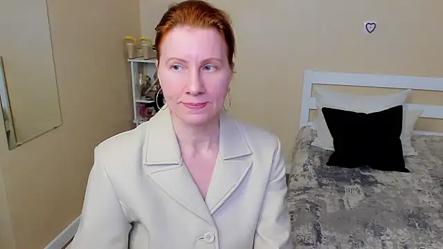 FoxySophia online show from 09/30/25, 03:39