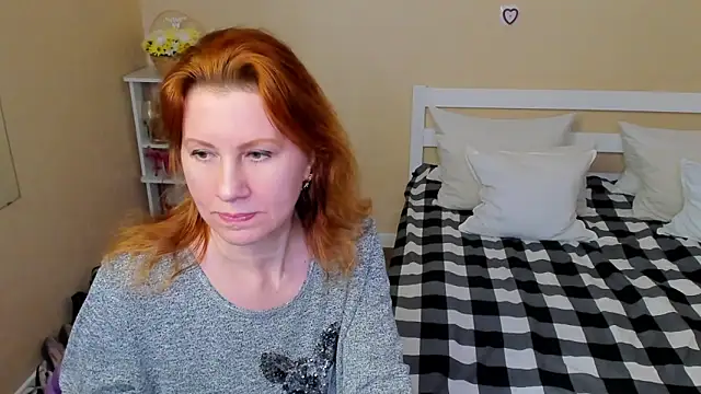 FoxySophia online show from 11/20/25, 09:25