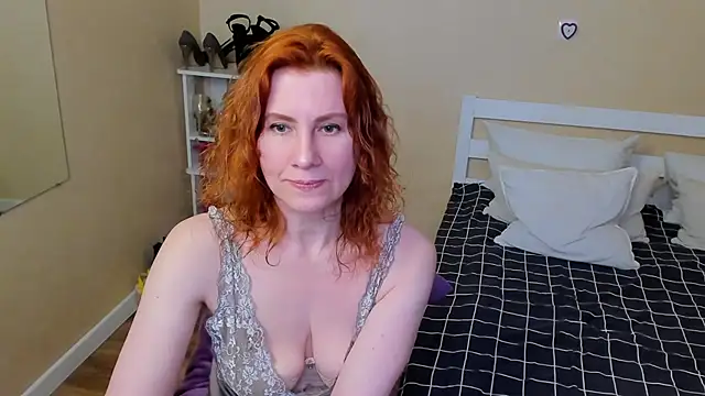 FoxySophia online show from 11/25/25, 01:05