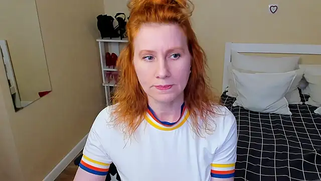 FoxySophia online show from 12/01/25, 10:31