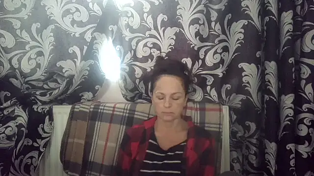 LindaStarS online show from 10/26/25, 08:31