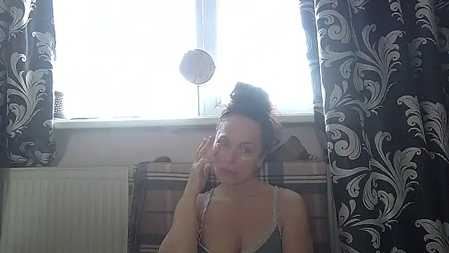 LindaStarS online show from 03/17/26, 05:44