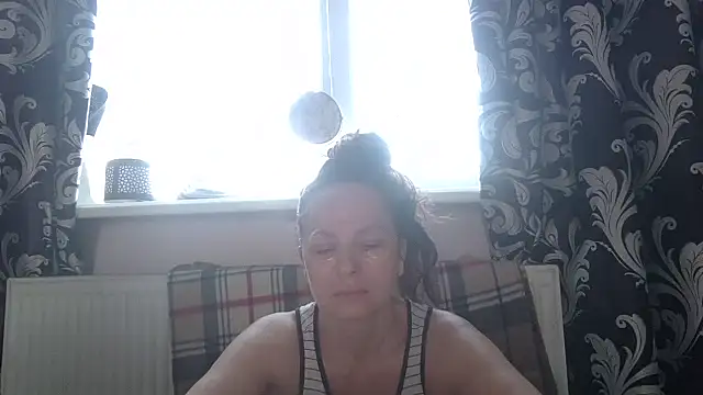 LindaStarS online show from 03/27/26, 04:51