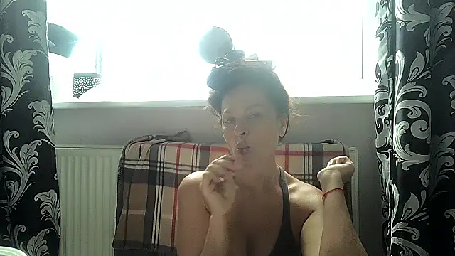 LindaStarS online show from 07/07/26, 10:52