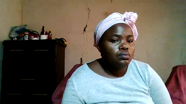 Snapshot of sexybigboobz chatting on 11/21/25, 05:28 sexybigboobz online show from 11/21/25, 05:28