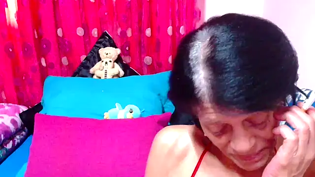 SLUTTYROXY online show from 10/16/25, 06:47