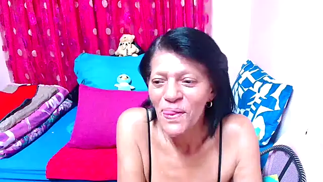 SLUTTYROXY online show from 11/19/25, 05:46