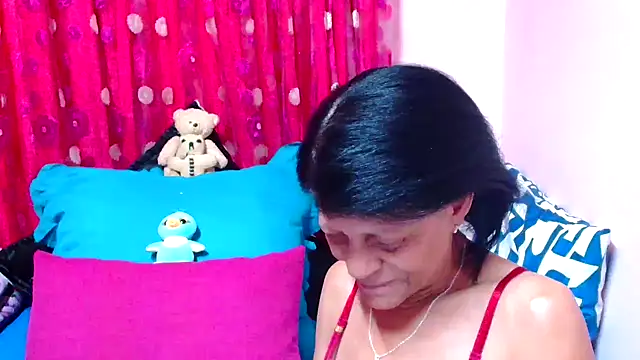 SLUTTYROXY online show from 11/22/25, 07:51