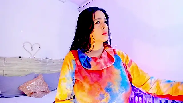 Snapshot of lilahSweet chatting on 03/27/26, 01:33 lilahSweet online show from 03/27/26, 01:33