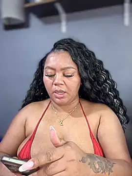 Snapshot of yanza2002 chatting on 01/19/25, 07:26 yanza2002 online show from 01/19/25, 07:26