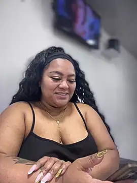 Snapshot of yanza2002 chatting on 01/29/25, 11:25 yanza2002 online show from 01/29/25, 11:25