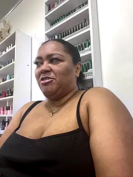 Snapshot of yanza2002 chatting on 09/25/25, 11:30 yanza2002 online show from 09/25/25, 11:30