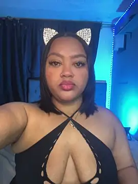 Snapshot of yanza2002 chatting on 10/30/25, 11:27 yanza2002 online show from 10/30/25, 11:27