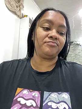 yanza2002 online show from 02/10/26, 11:20