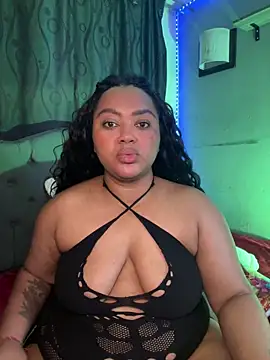 yanza2002 online show from 04/15/26, 11:38