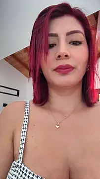 Snapshot of LINDA_PATTY94 chatting on 05/07/26, 03:39 LINDA PATTY94 online show from 05/07/26, 03:39