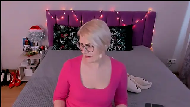 sabrinamacmarren online show from 01/13/26, 11:04