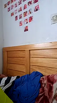 Snapshot of Artinah22 chatting on 12/27/24, 04:26 Artinah22 online show from 12/27/24, 04:26